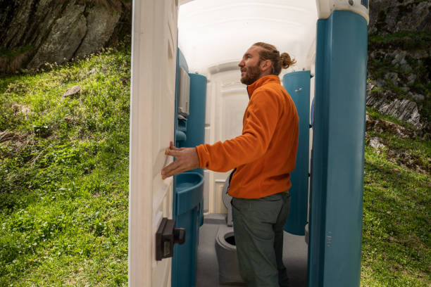 Best Portable restroom trailer rental  in Wooster, AR